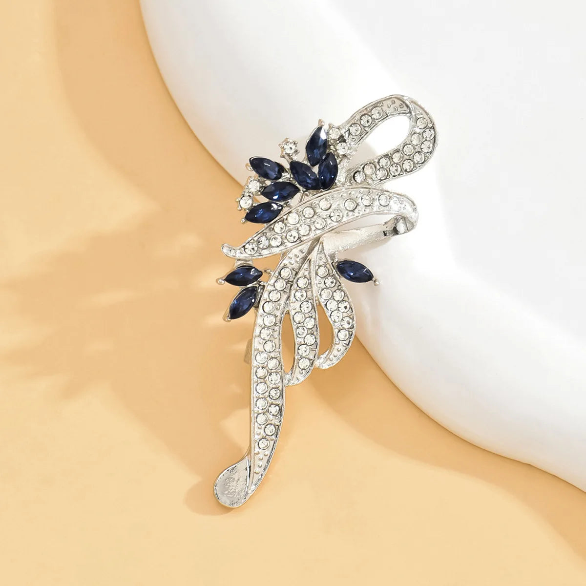1PC Women's Fashion Trendy Charm Brooch Jewelry Chest Flower Accessories Suitable for Date, Party, Festival Gifts