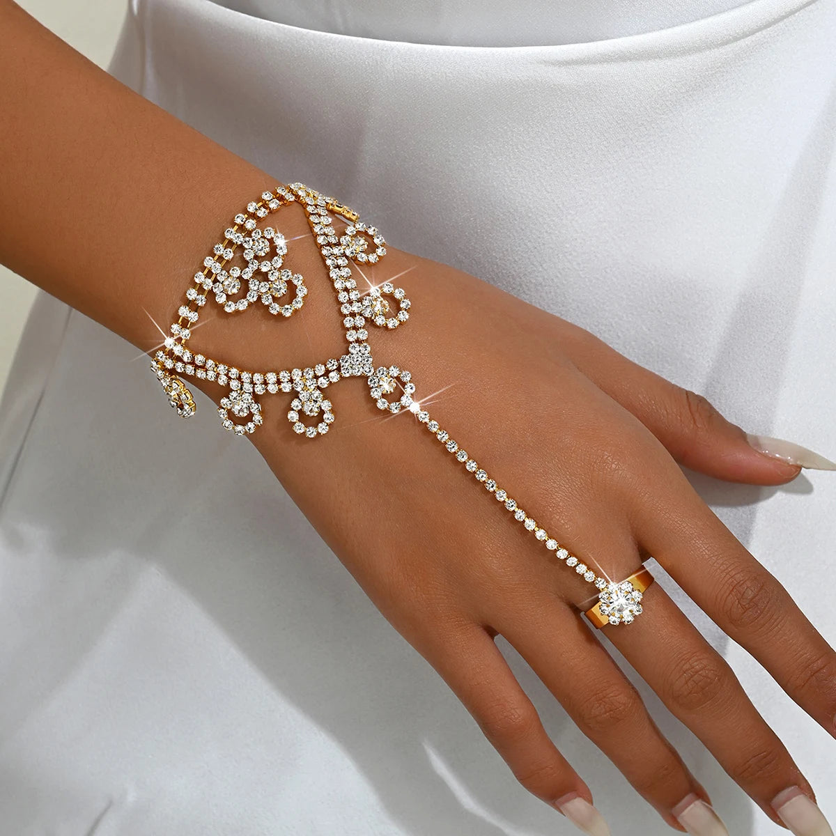Claw Chain Series Fashion Sunflower Flower Circle Inlaid Diamond Bracelet Party Festival Dress up Gift