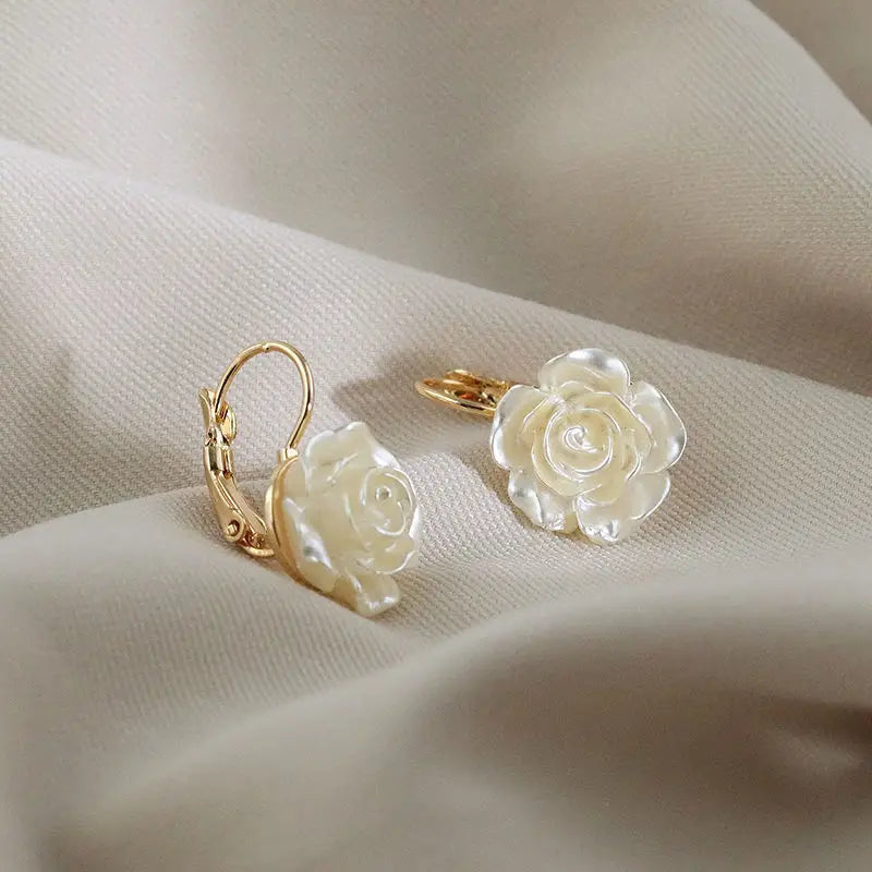2pcs retro fashion peach heart studded with pearl women's earrings for daily dating accessories