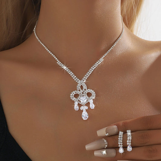 Women's fashionable and dazzling full diamond water droplet set, light luxury style high-end jewelry set for women